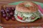 Healthy Lunchbox: Salade de thon et légumes Bagel Sandwich