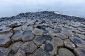 Curieux Formation rocheuse de la Chaussée des Géants en Irlande
