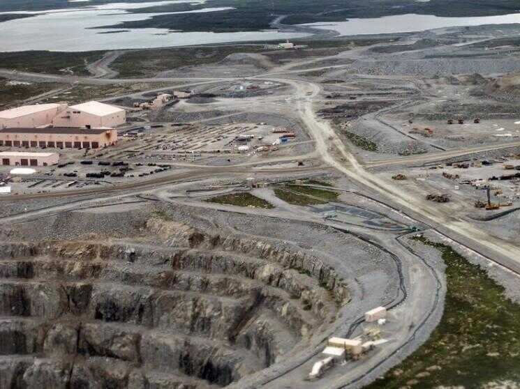 Mine de diamants Ekati, au Canada