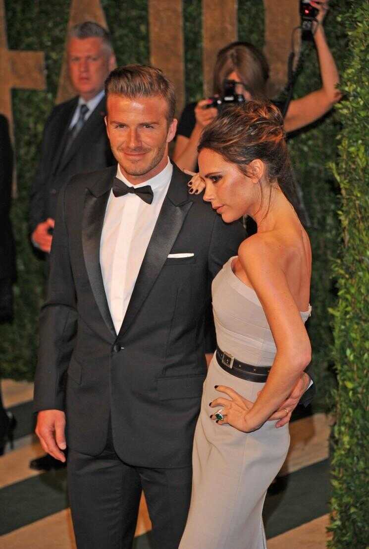 Oscars 2012: Victoria Beckham Looks Étonnamment sain Comparé Pour Angelina Jolie (Photos)