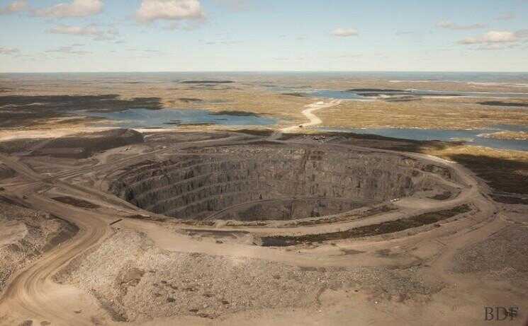 Mine de diamants Ekati, au Canada
