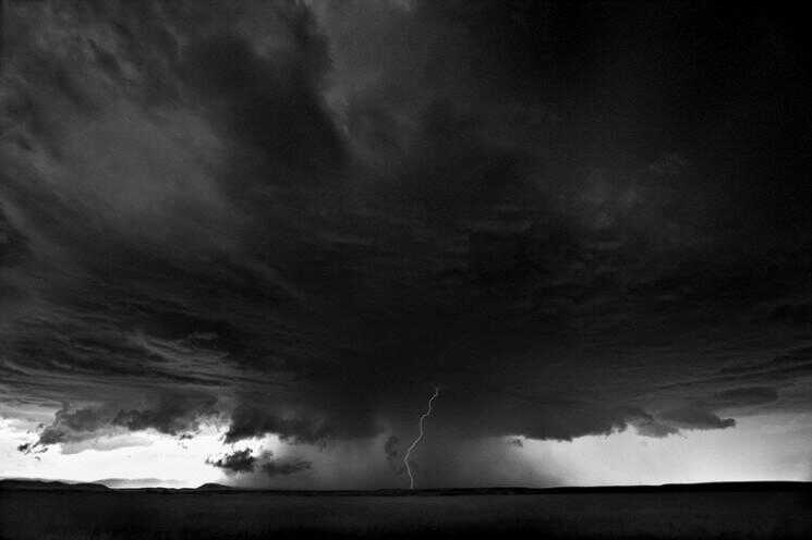 Belle Black & White Storm Photographies par Mitch Dobrowner
