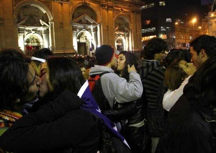 Chilienne étudiants Stade de protestation pour exiger Embrasser réforme de l'éducation