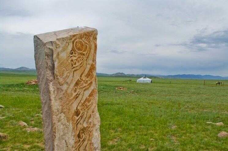 Les Pierres de cerfs de la Mongolie