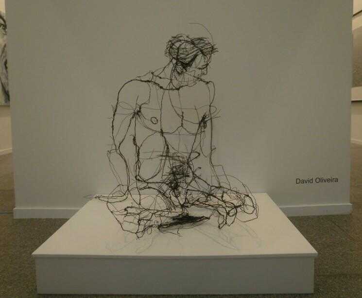 Sculptures de fil qui ressemble Sketches de David Oliveira