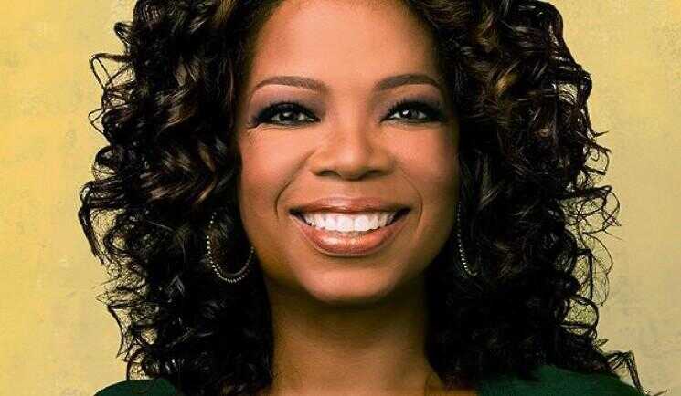 Vous allez la vente aux enchères Oprah!  Nous allons à la vente aux enchères Oprah!  Tout le monde va à la vente aux enchères Oprah!