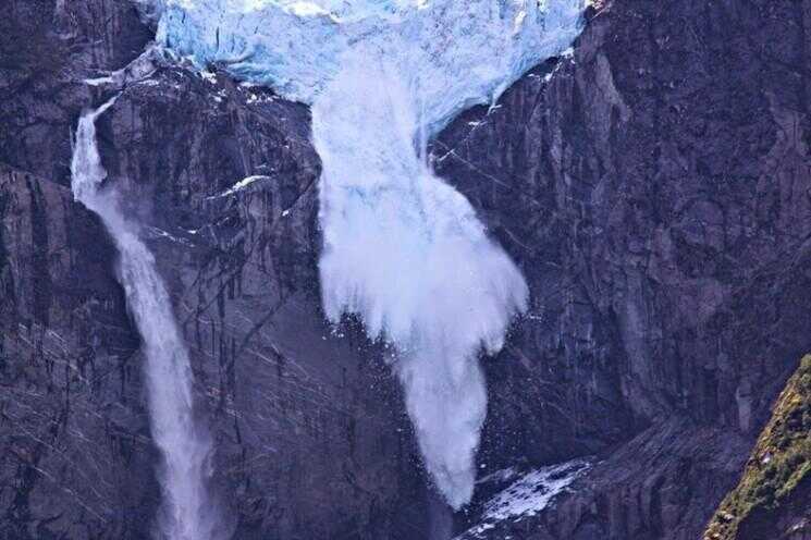 Ventisquero Colgante: Le glacier suspendu de Queulat