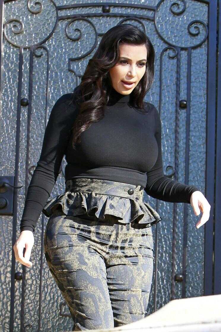 Kim Kardashian Qu'as-tu fait à votre bébé Bump?  (Photos)