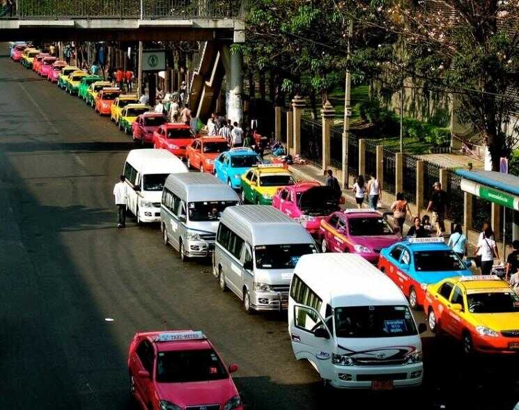 Multi-Colored taxis de Bangkok