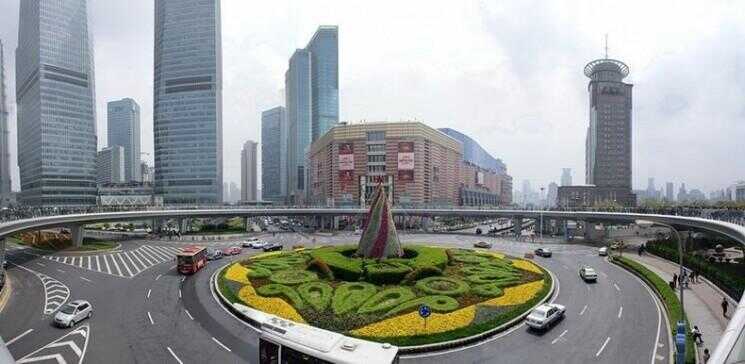 Pedestrian Bridge circulaire à Lujiazui, Chine