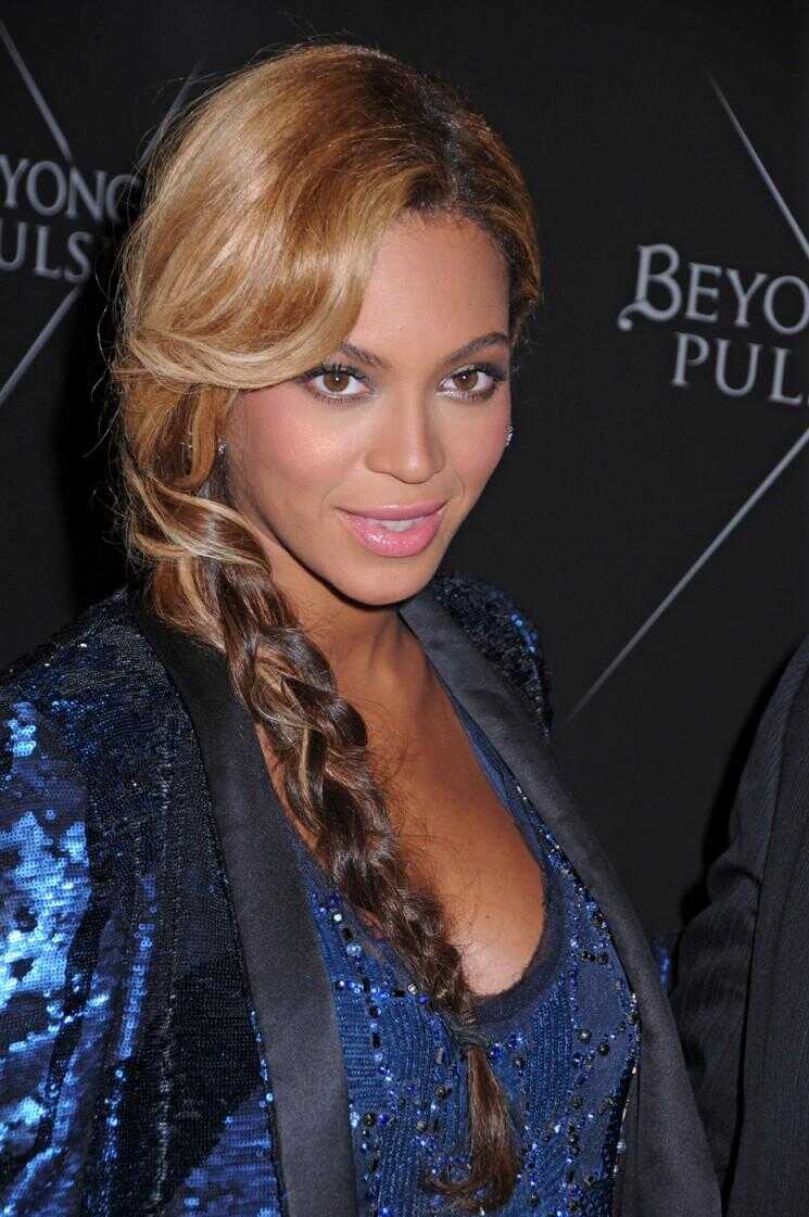 Beyonce Bump Watch: Beyonce Sparkles au Lancement d'un parfum (Photos)