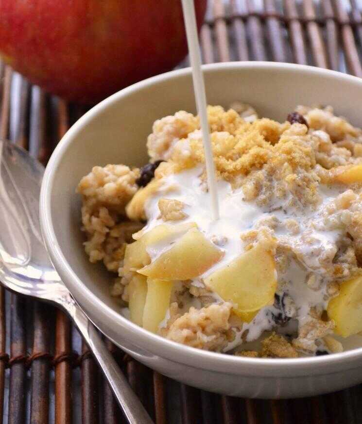 Réconfort pour le petit déjeuner: Apple Pie Gruau