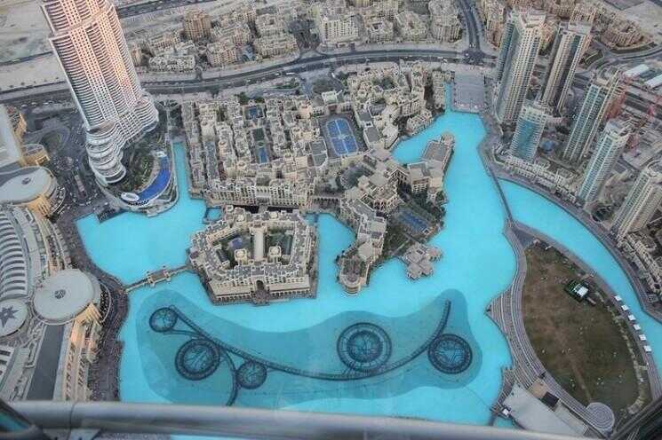 La fontaine de Dubaï - la plus grande fontaine de danse du monde