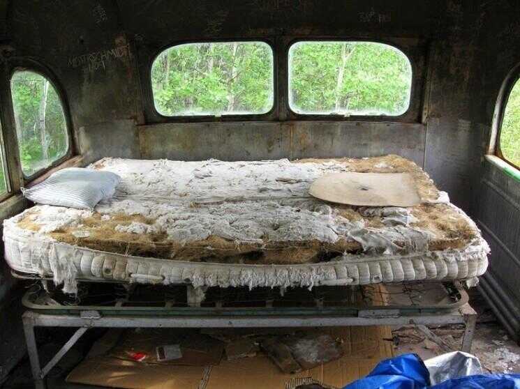 Abandonné "Magic Bus" de Christopher McCandless