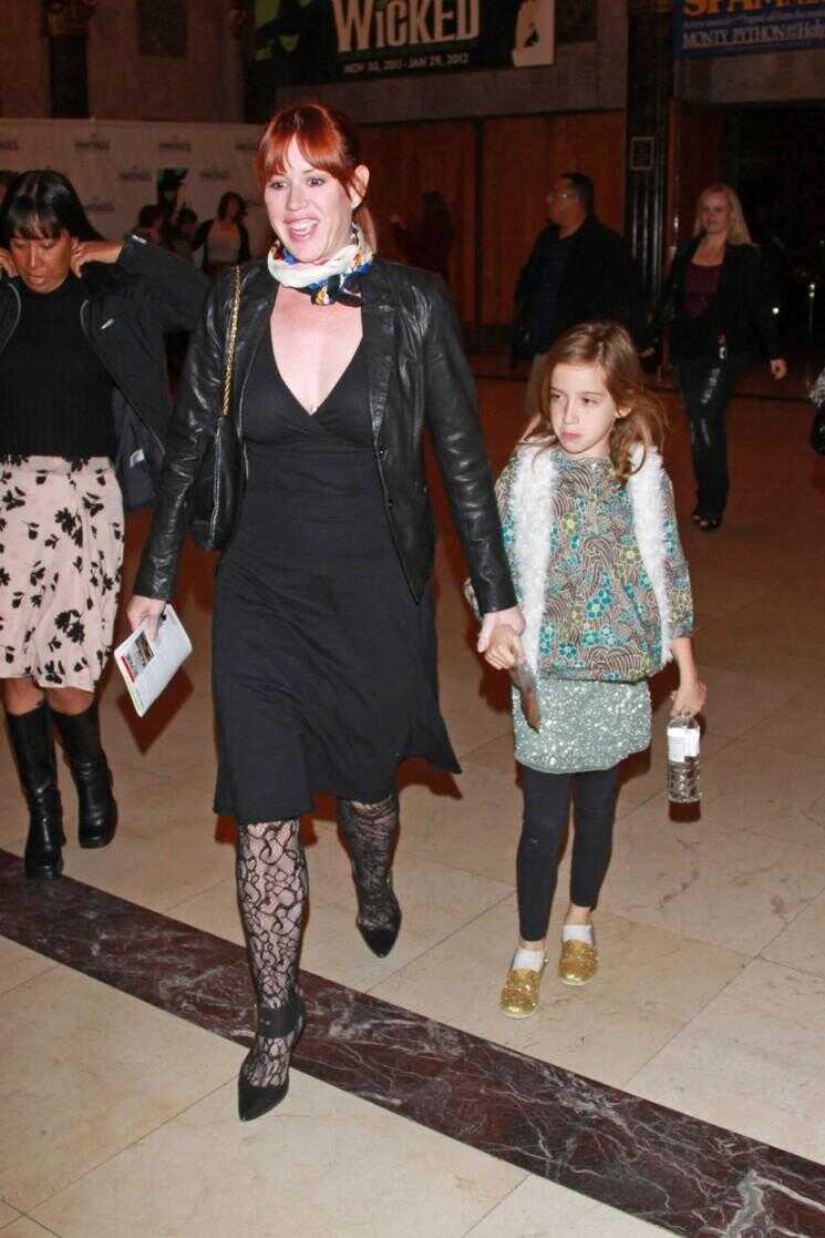 Molly Ringwald Obtient Wicked avec sa fille (Photos)