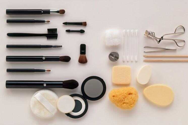La durée de conservation des produits cosmétiques: nettoyage de printemps dans le placard de la beauté!