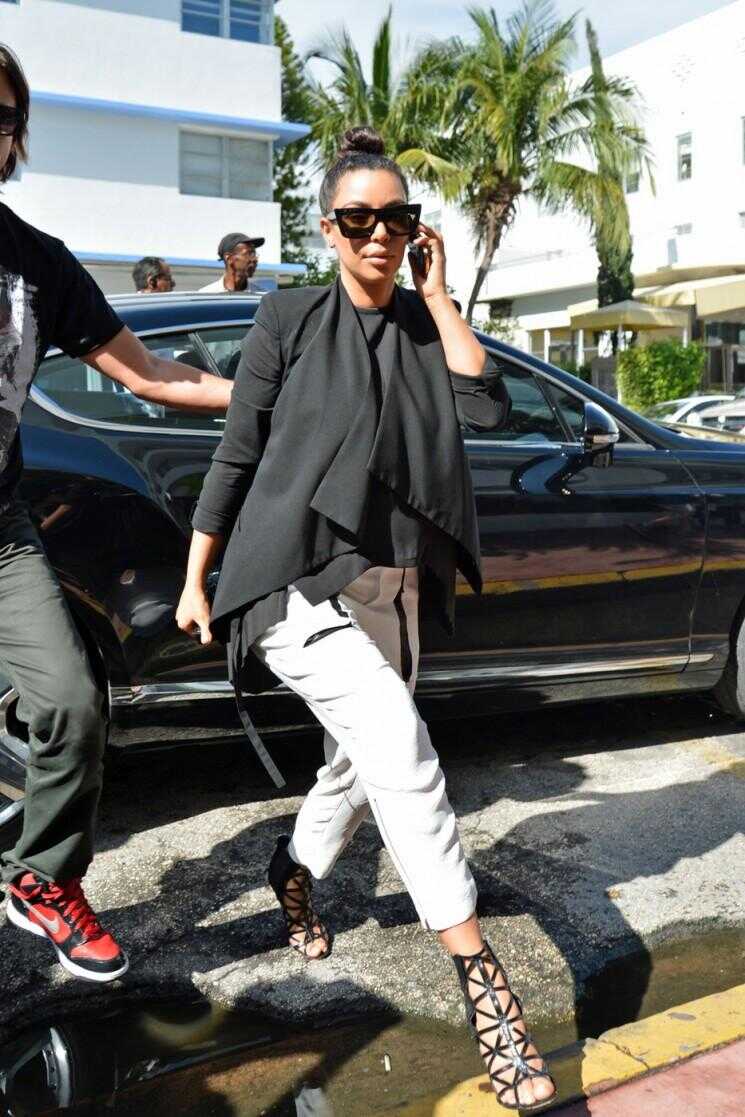 Kim Kardashian est de passer à Miami?  (Photos)