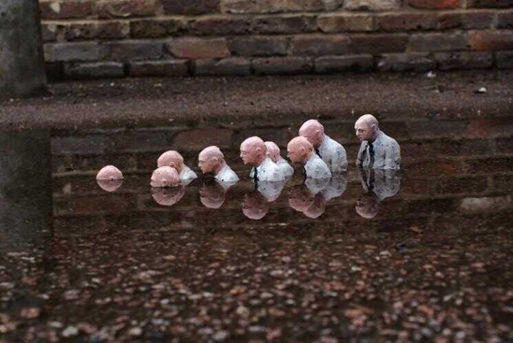 Miniature Sculptures de ciment par Isaac Cordal