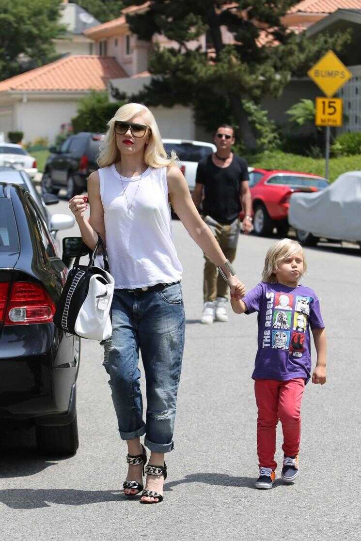 Gwen Stefani Heads Pour Jessica Albas maison avec ses enfants pour les honneurs Anniversaire (Photos)