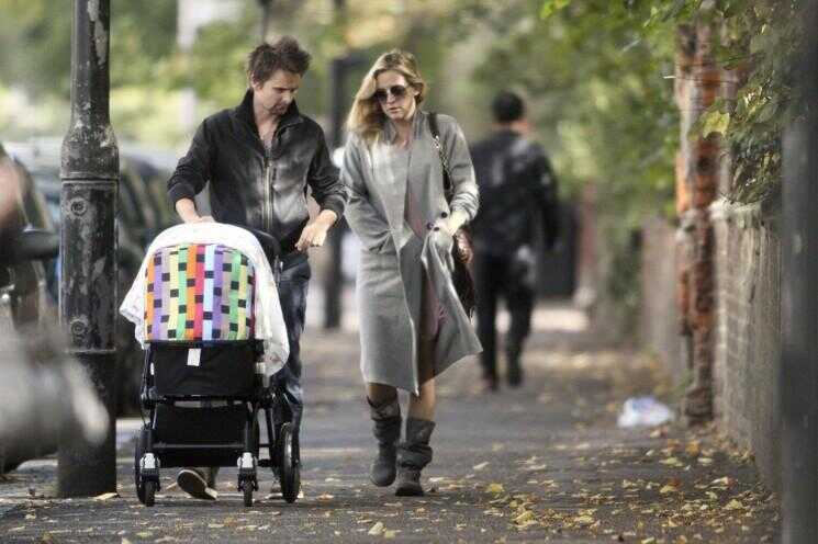 Nouveaux Family Photos de Kate Hudson, Matt Bellamy, And Baby Bing A Londres!
