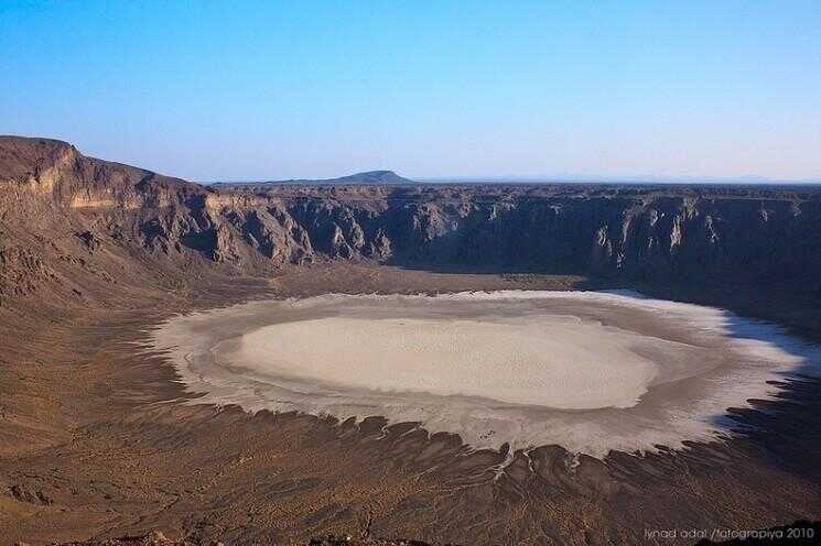 Al Waba Cratère: Un blanc nacré Crater en Arabie Saoudite