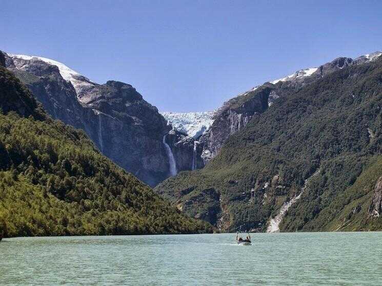 Ventisquero Colgante: Le glacier suspendu de Queulat