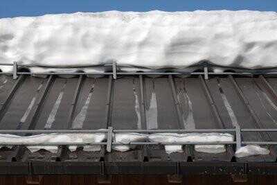 Installer des protections de neige correctement - il est donc prudent