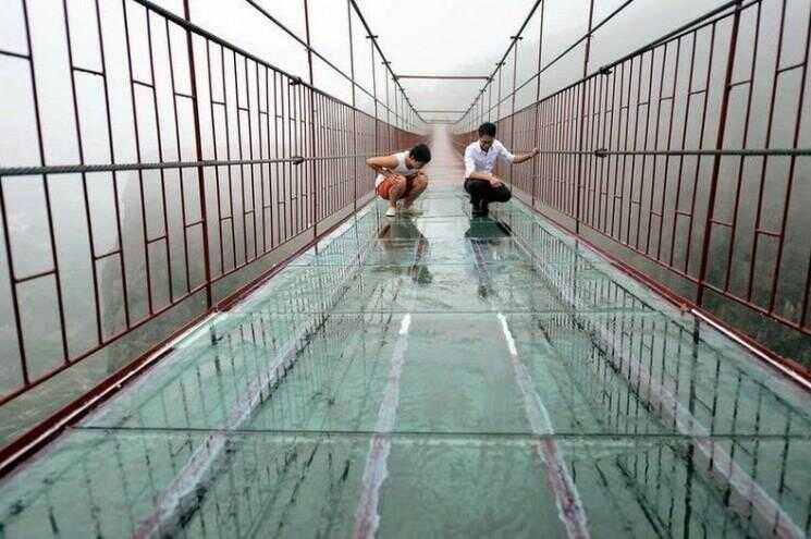 Terrifiant fond de verre Pont ouvre en Chine