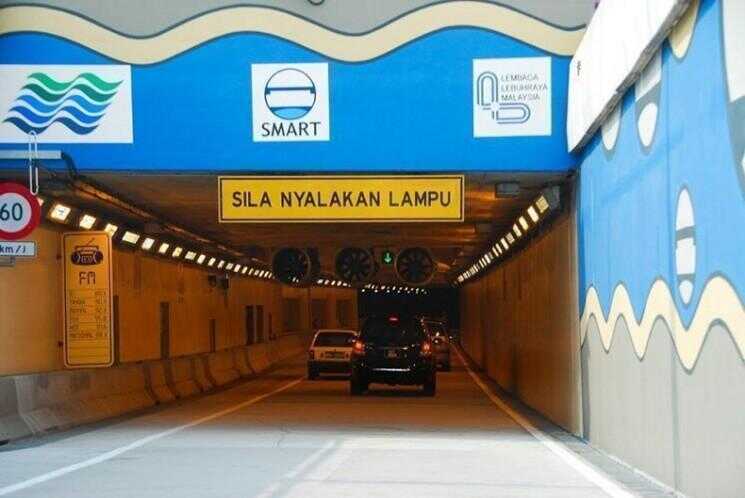 Tunnel SMART à Kuala Lumpur: un tunnel eaux pluviales avec haut-autoroute