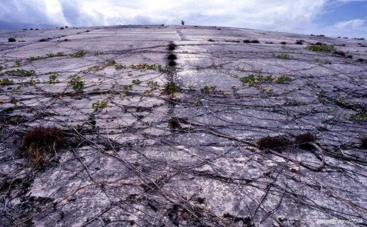 Runit Dôme: la poubelle radioactive sur l'atoll d'Enewetak