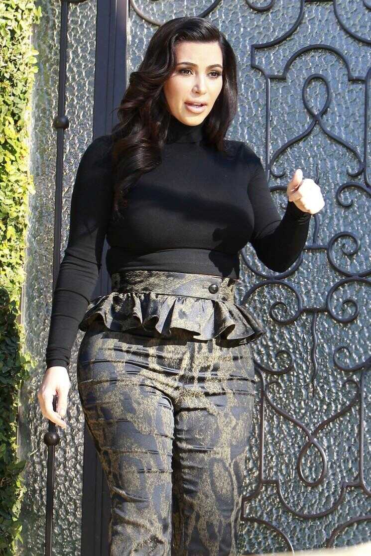 Kim Kardashian Qu'as-tu fait à votre bébé Bump?  (Photos)
