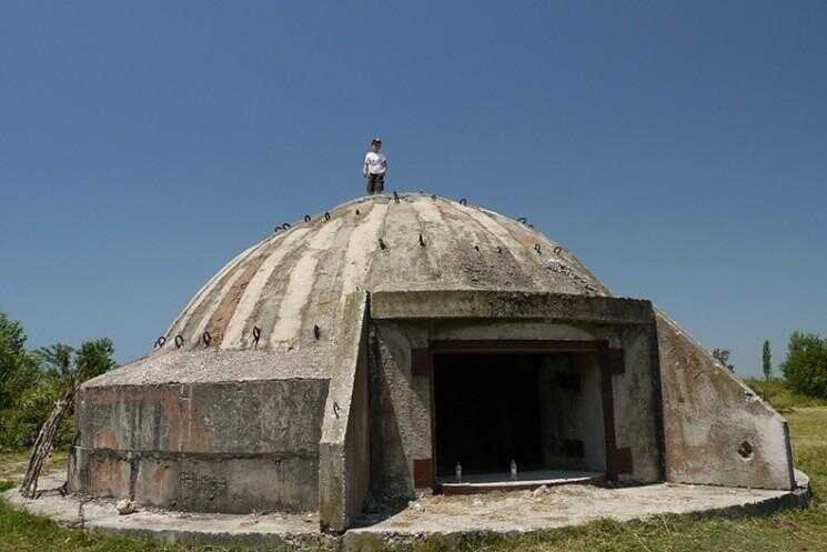 Bunkers abandonnés en Albanie