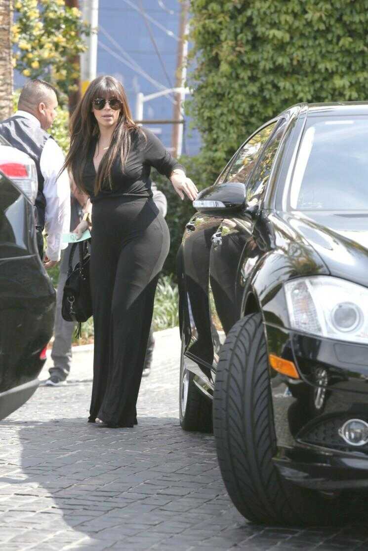 Kim Kardashian bébé Bump Watch: est-elle la copie Jennifer Lopezs style?  (Photos)