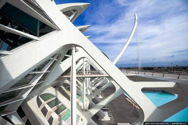 Architectures impressionnant à la Cité des Arts et des Sciences de Valence