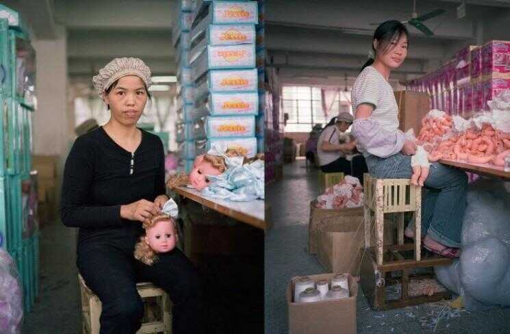Les travailleurs d'usines chinoises et les jouets qu'ils font