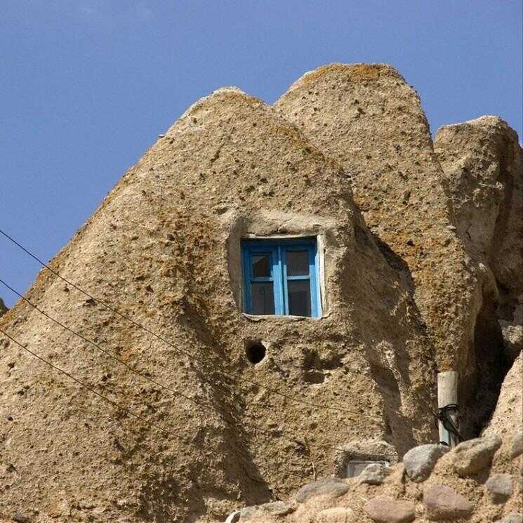 Kandovan: Un Village iranienne sculpté dans les rochers