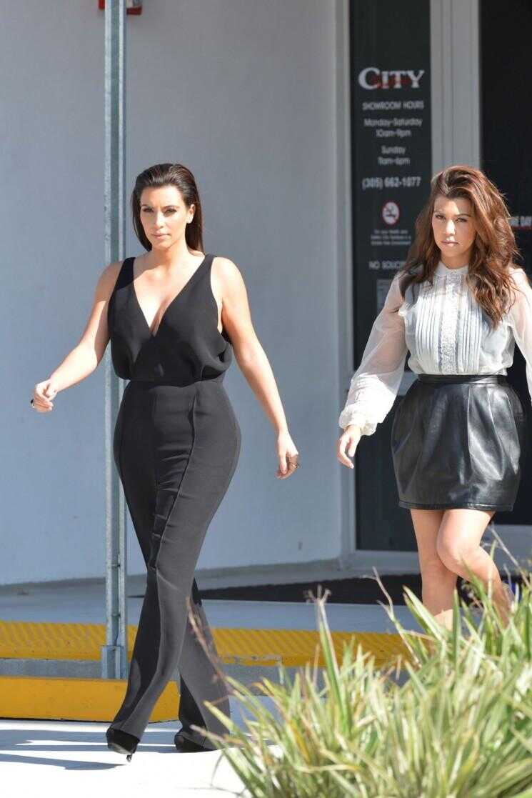 Kim et Kourtney Kardashian Take Miami - Une galerie de photos de mode, plaisir et d'aventure!  (Photos)