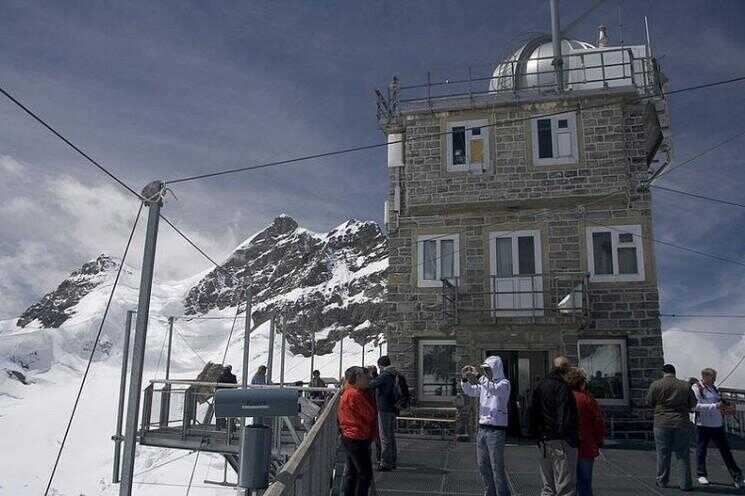 À couper le souffle Observatoire du Sphinx à Alpes suisses