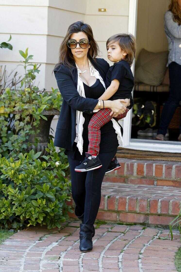 Kourtney Kardashian Vous ne pouvez pas mettre ses enfants Mason et Penelope Down!  (Photos)