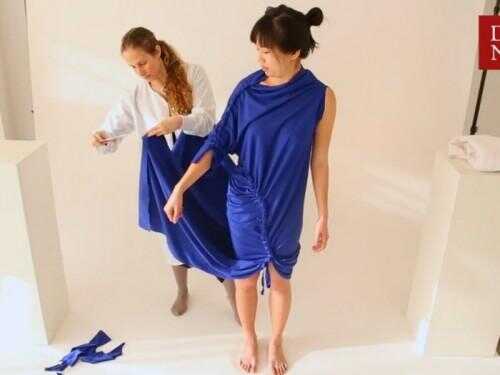 Cet artiste est en train de redéfinir ce que signifie faire des emplettes pour une robe