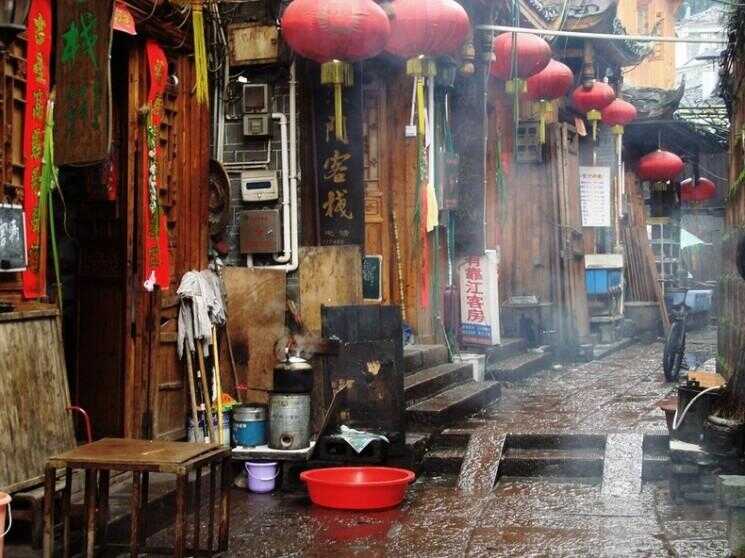 Fenghuang - La Ville Frozen in Time