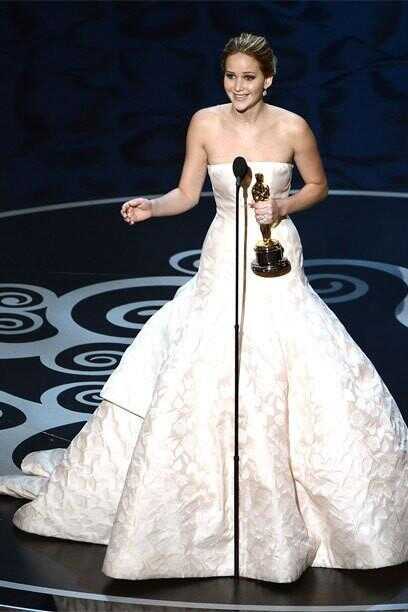 Jennifer Lawrence à la cérémonie des Oscars: trébuché sur le chemin vers le bonheur ...