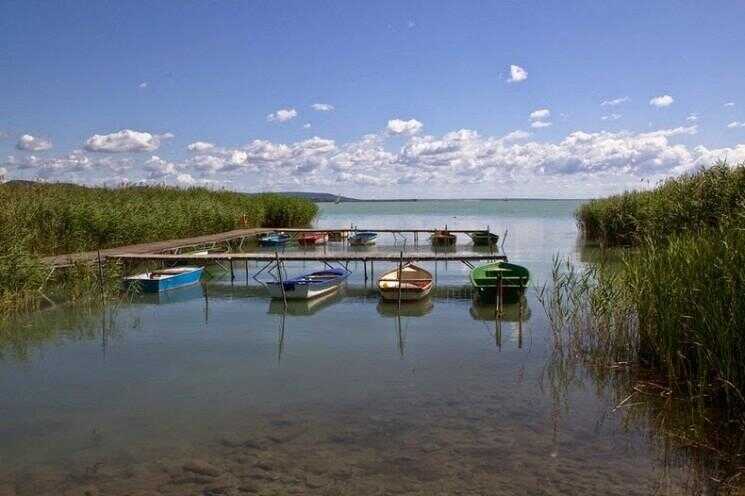 Lake Heviz: plus grand lac thermal d'Europe
