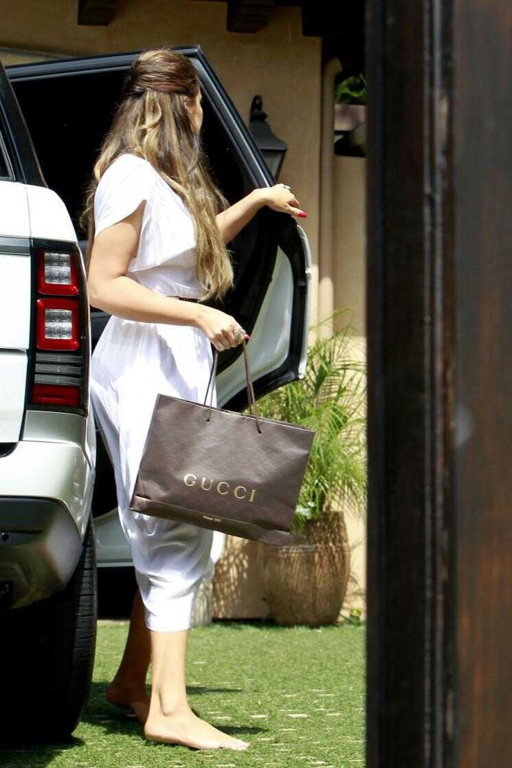 Khloe Kardashian ne recevez des cadeaux Gucci For Baby Shower de Kim Kardashian?  (Photos)