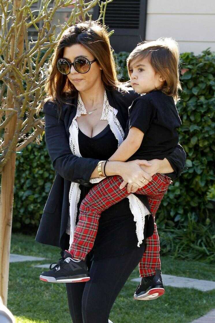 Kourtney Kardashian Vous ne pouvez pas mettre ses enfants Mason et Penelope Down!  (Photos)