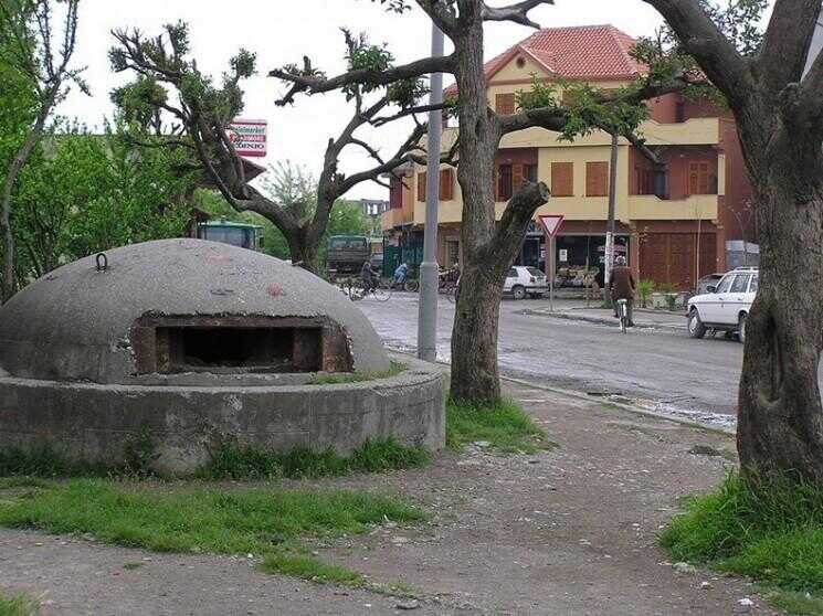 Bunkers abandonnés en Albanie