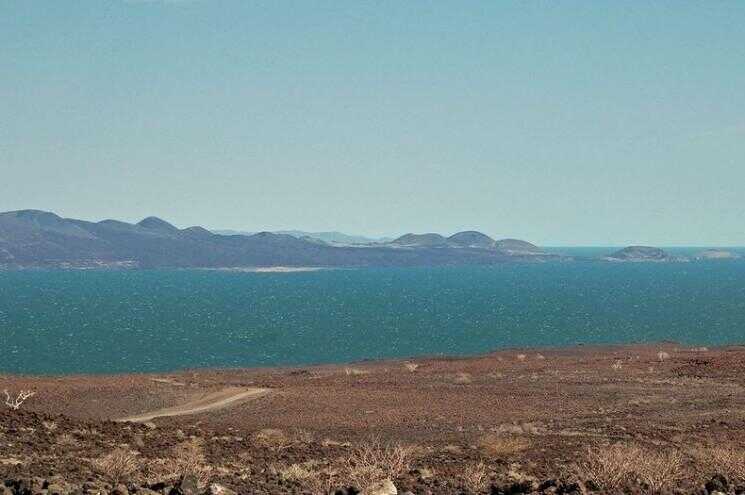 Lac Turkana, plus grand désert du monde lac